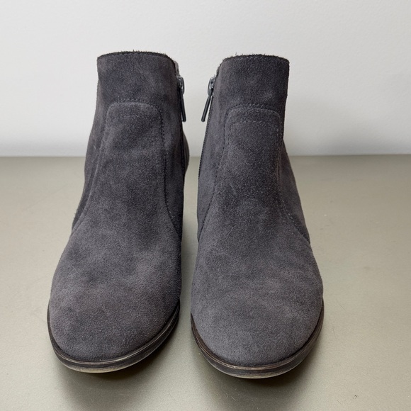Lucky Brand Grey Western Boho Suede Ankle Booties Size 8.5M - Picture 3 of 13